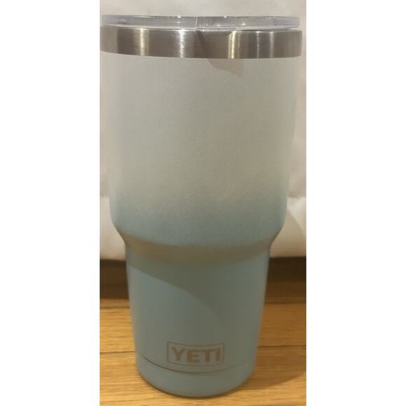 Yeti Rambler 30 oz Tumbler in Blue/White Ombre - Picture 3 of 7